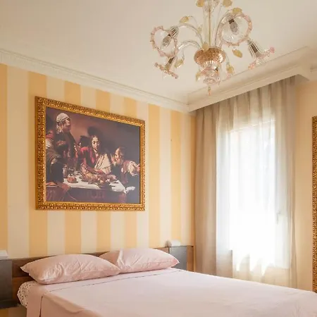 Bed and Breakfast Little House 4*