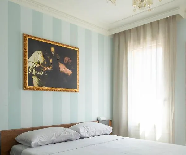 فندق مبيت وإفطار Little House 4*