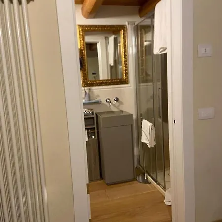 Little House Bed & Breakfast Campo San Martino